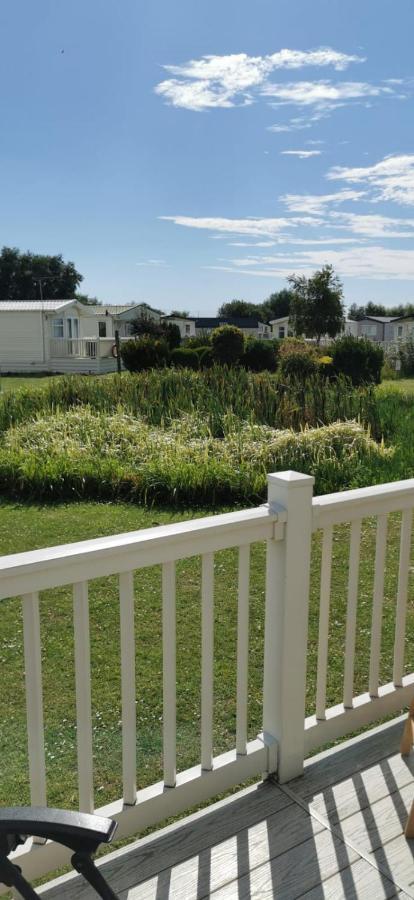 Manor Park Hunstanton Pets Go Free Linen Included Villa Exterior photo