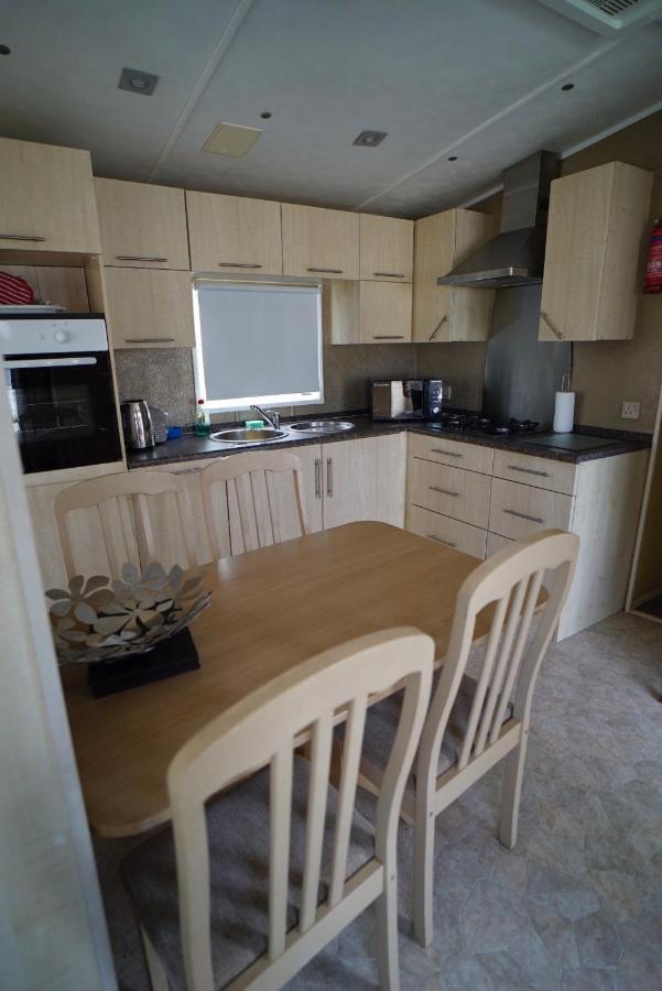 Manor Park Hunstanton Pets Go Free Linen Included Villa Exterior photo
