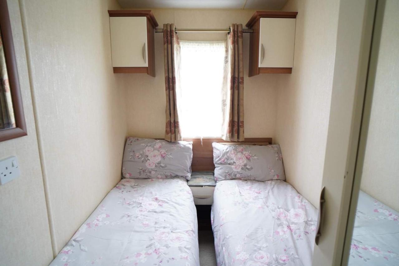 Manor Park Hunstanton Pets Go Free Linen Included Villa Exterior photo