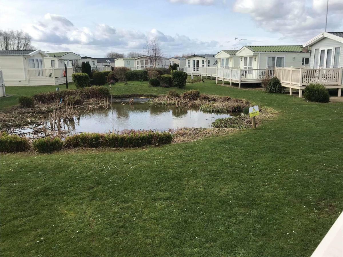 Manor Park Hunstanton Pets Go Free Linen Included Villa Exterior photo